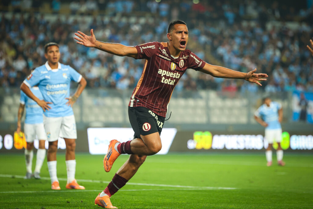 Foto sobre: UNIVERSITARIO DE DEPORTES ES TRICAMPEÓN DEL FÚTBOL PERUANO: LAS CLAVES DE UNA CELEBRACIÓN ANUNCIADA
